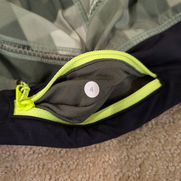 Lululemon Split Second II Shorts - Picture 4 of 4